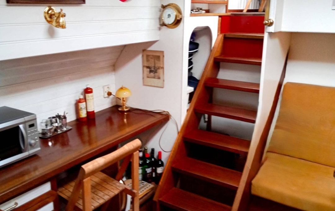 EAU ET PATRIMOINE : Maison / Villa | PARIS (75011) | 45 m2 | 165 000 € 