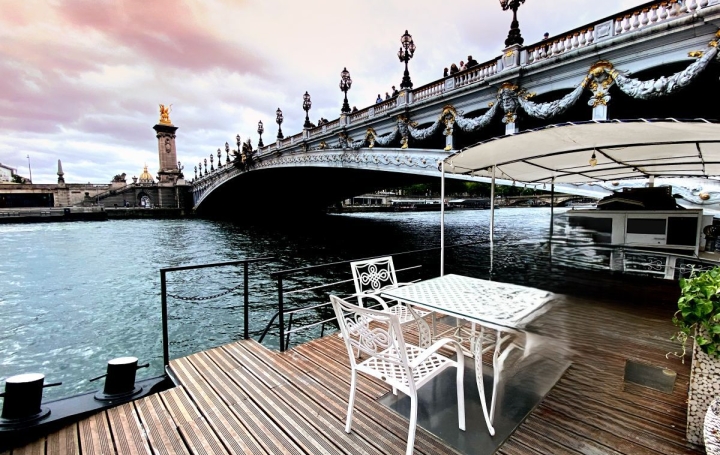  EAU ET PATRIMOINE Appartement | PARIS (75008) | 45 m2 | 395 000 € 